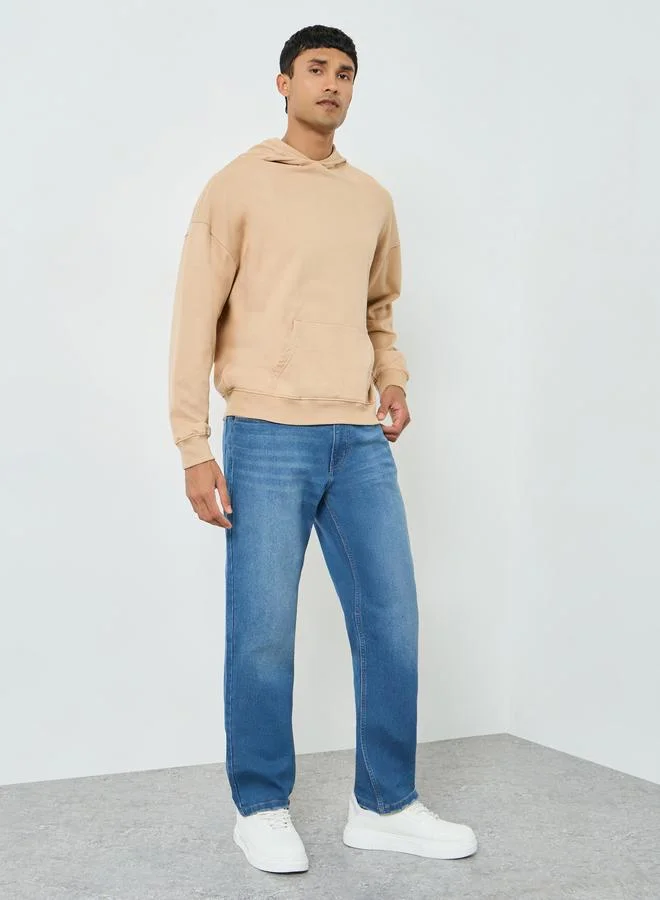 Men Mid Rise Relaxed Fit Washed Jeans